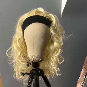 Synthetic blonde headband wig